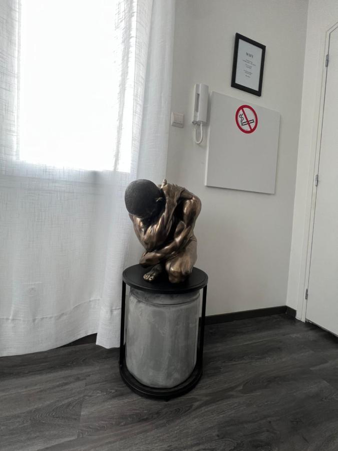 Апартаменты Appart De Luxe Tout Confort Jusqu A 4 Personnes Triel-sur-Seine Экстерьер фото