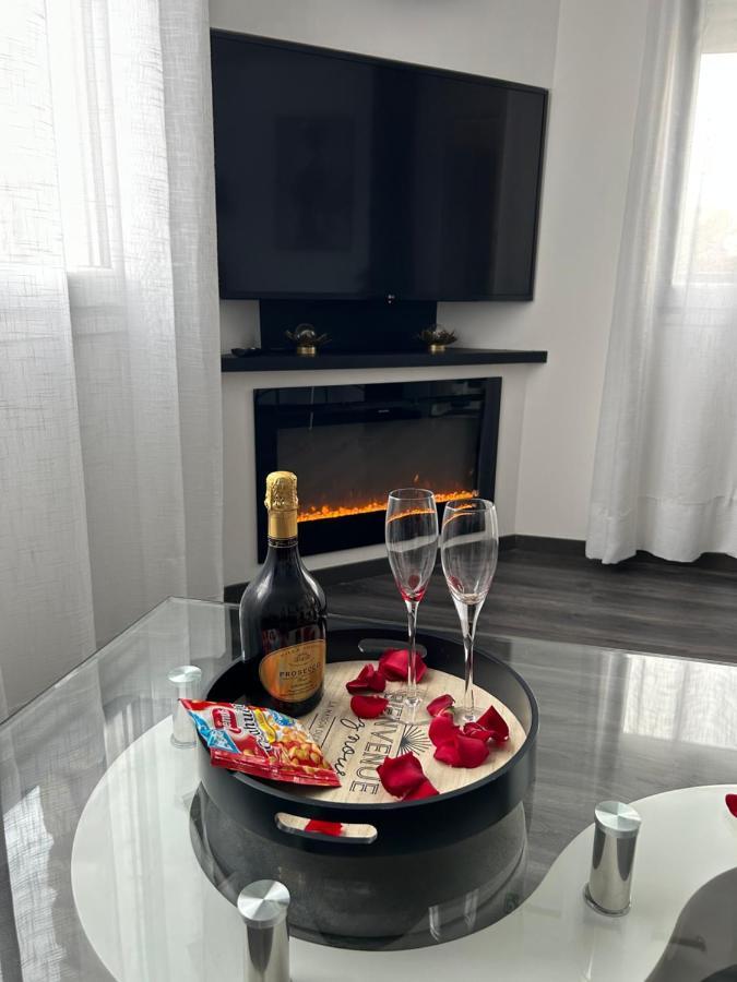 Апартаменты Appart De Luxe Tout Confort Jusqu A 4 Personnes Triel-sur-Seine Экстерьер фото